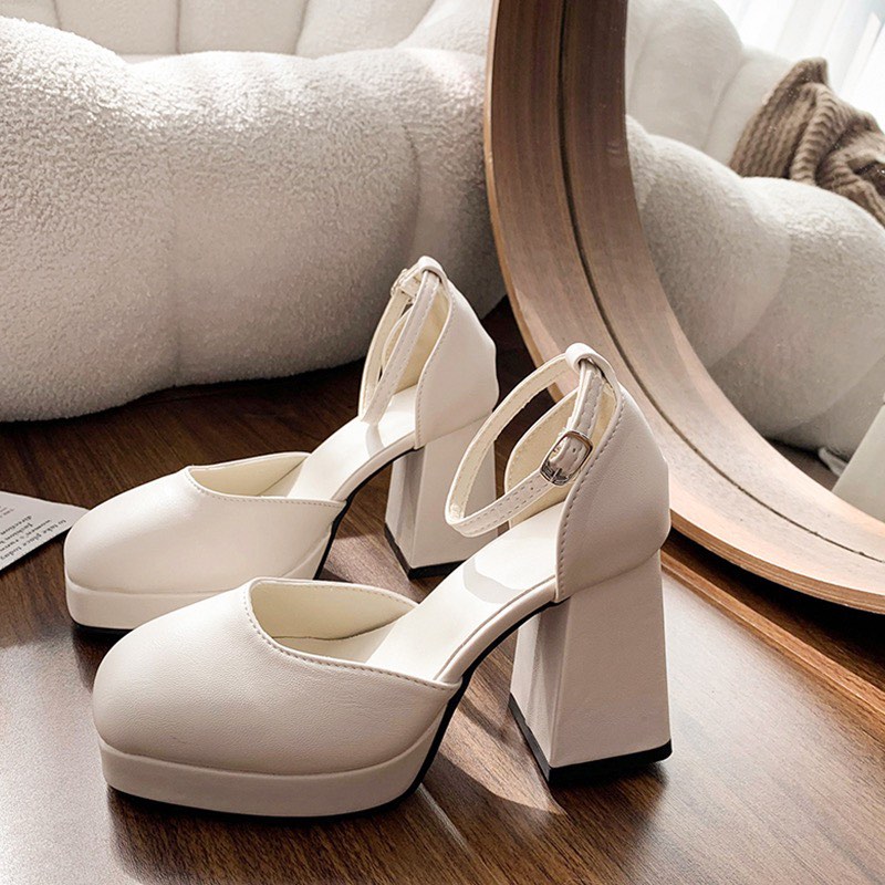 Chunky heels closed toe discount