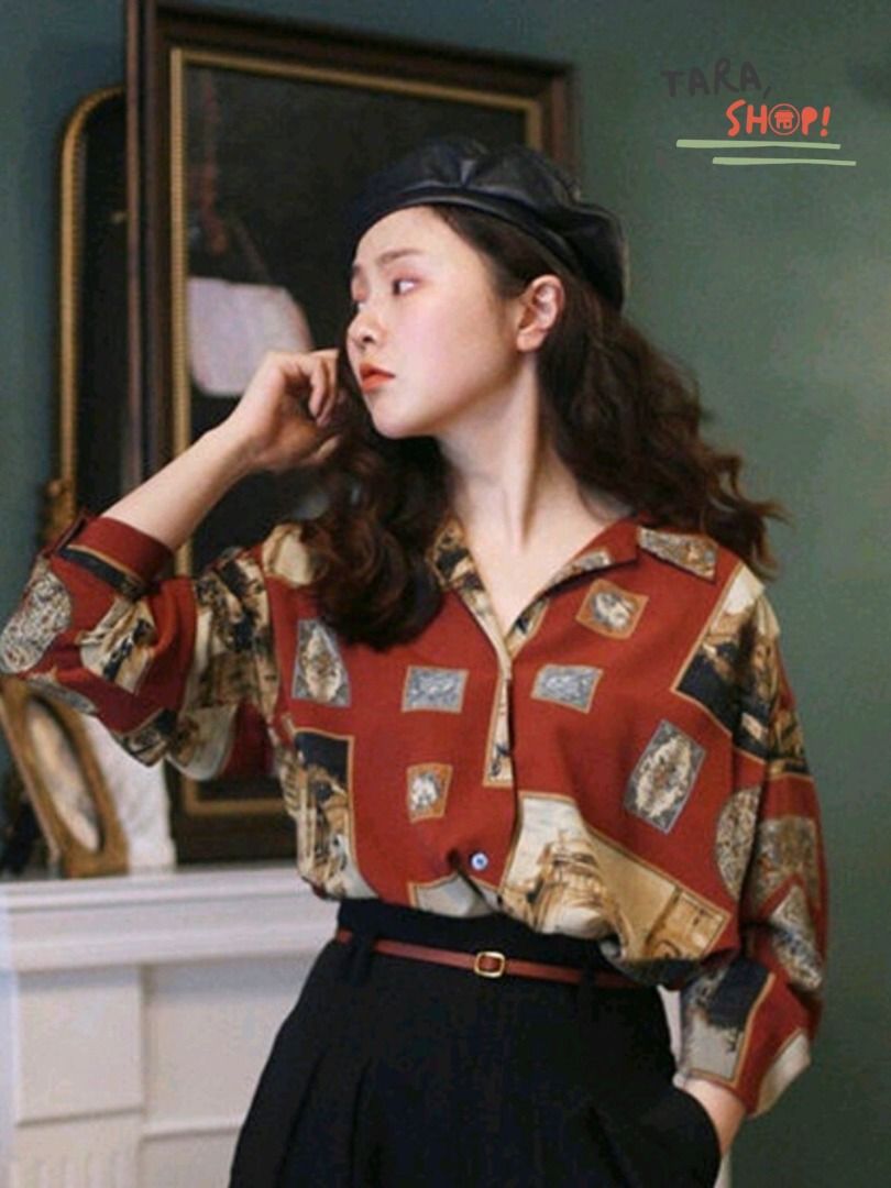 Retro style outfit for female deals