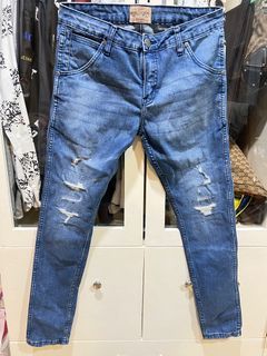 Wrangler Vegas Distressed Jeans