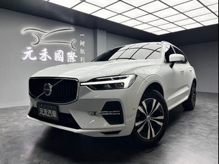 2022年式 Volvo XC60 B4 Momentum Plus 2.0