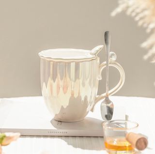 —午茶時光— 珍珠貝殼杯含杯蓋 白色彩光版 陶瓷杯 玻璃杯 馬克杯 網美款 茶杯 水杯 沖泡杯