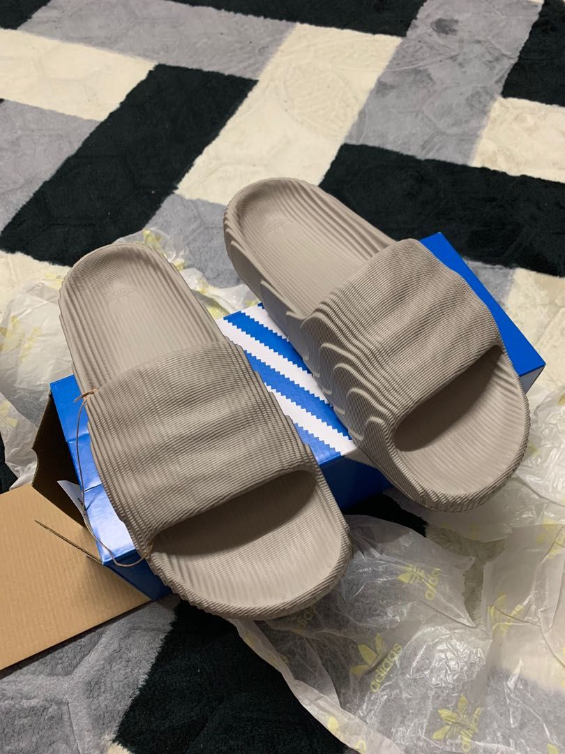 Adidas top adilette brown