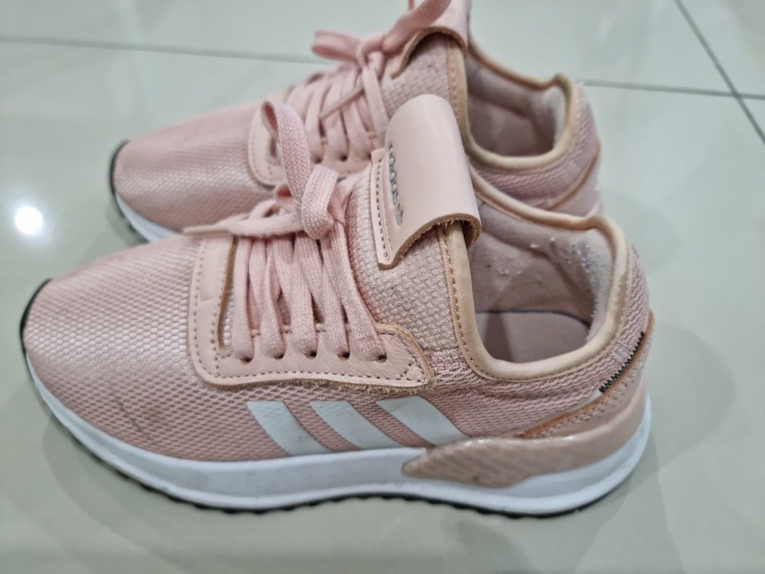 Adidas shoes, Women's Fashion, Footwear, Sneakers on Carousell