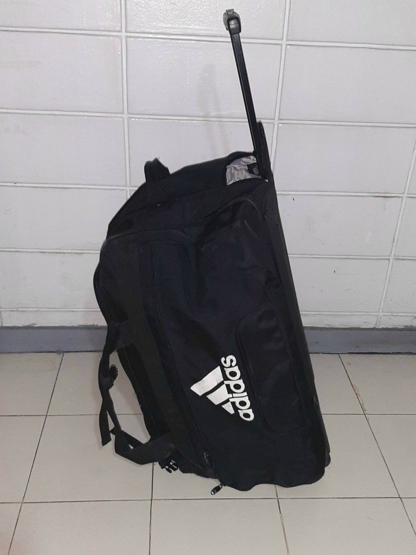 Túi thể thao Adidas Linear Performance Small Duffel Team Bag BR5071