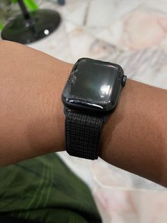 Milanese loop scratches watch hotsell