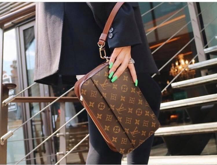 auth louis vuitton orsay clutch mm - Luxury Bags & Wallets