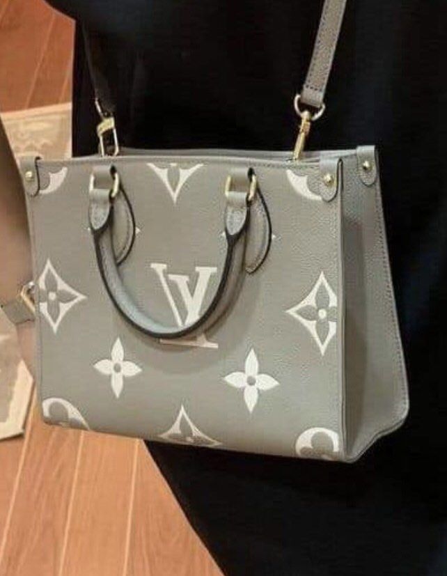 Louis Vuitton Onthego PM crème / white, Luxury, Bags & Wallets on Carousell