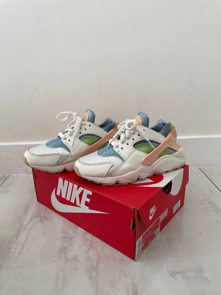 Authentic NIKE Air Huarache
