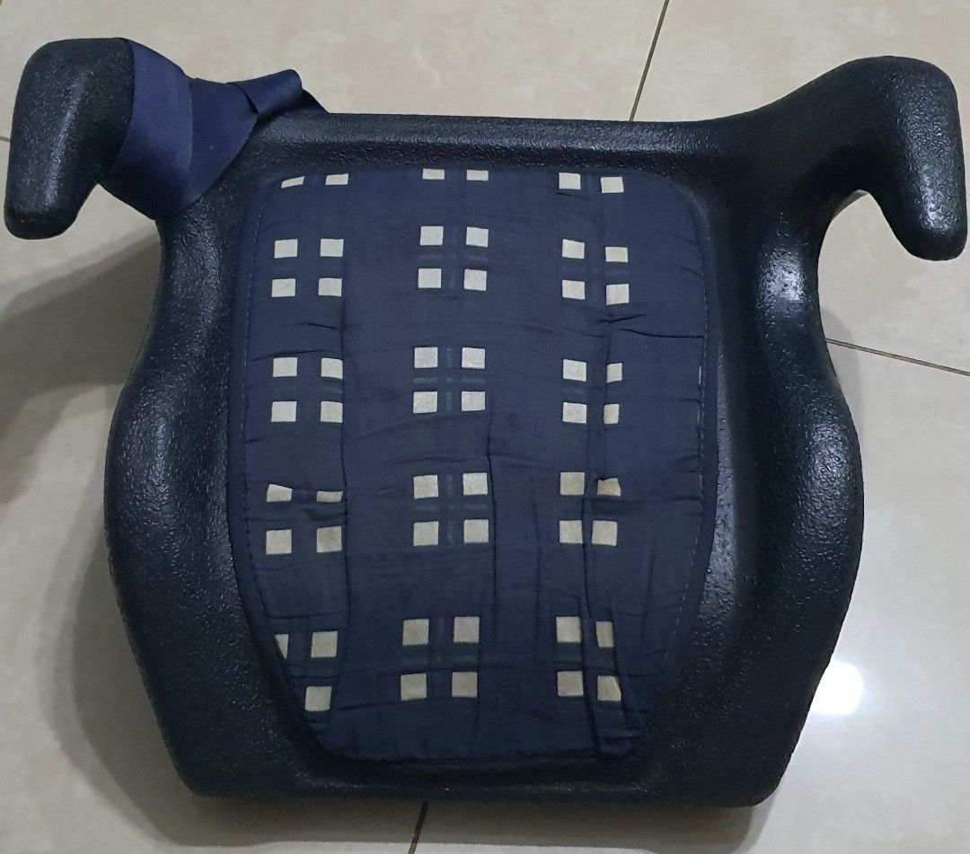 Booster Seat, Babies & Kids, Going Out, Car Seats on Carousell