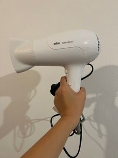 Braun Satin Hair 3 HD 380 Hair Dryer with Style Nozzle & Iontec Technology