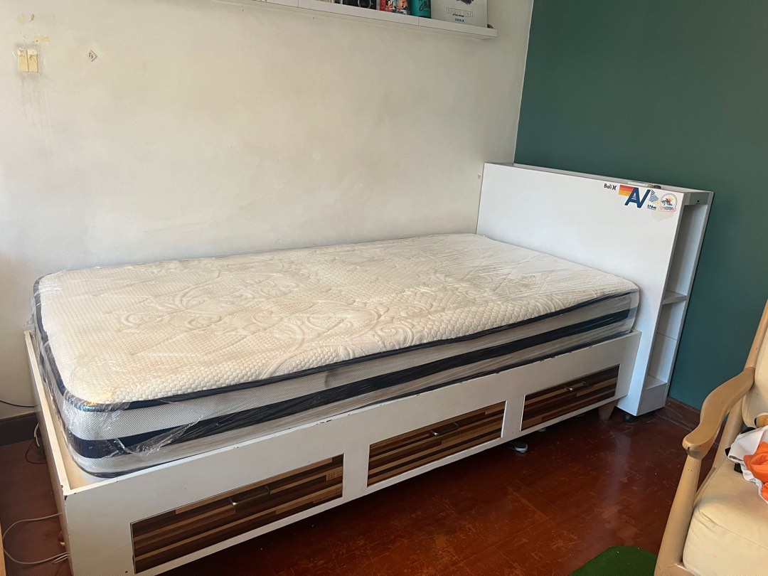 CUSTOM Uratex Orthocare Twin XL (39 x 80) and custom bed frame with