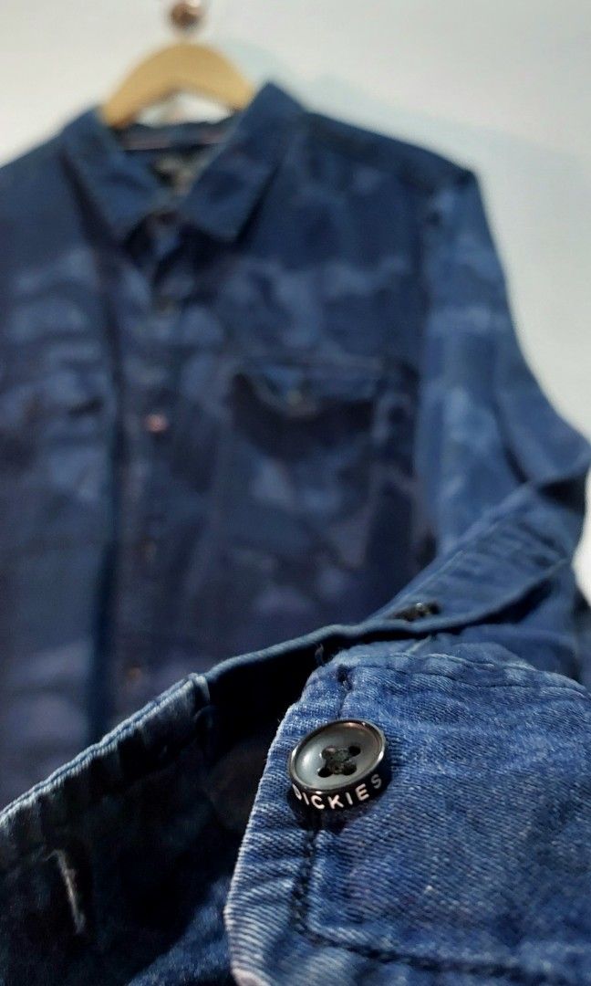 Dickies Dark Blue Camo Longsleeves (Category: Formal Shirts) located in General Santos City (Dadiangas). Submitted by nerdfreak (Listing ID 1221259914, Image 2). Description: Like new. no issue. mas dark yung tone nya in person dark blue camo XL on tag.