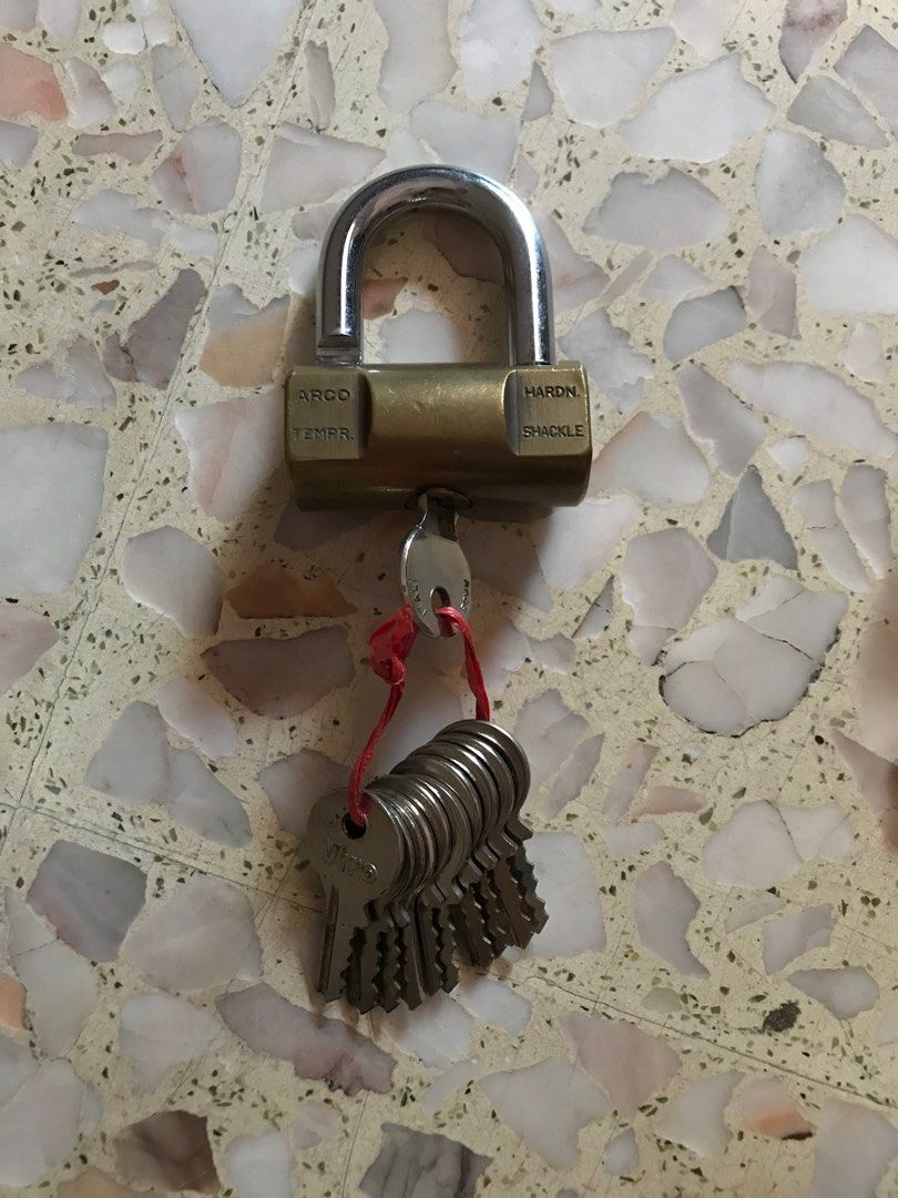 Door lock pad lock, Furniture & Home Living, Security & Locks, Locks