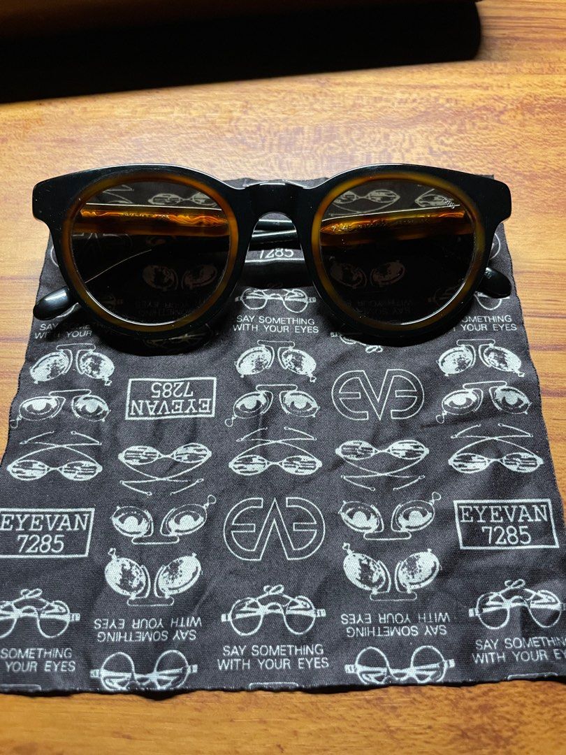 Eyevan 7285 Sunglasses 714E (Category: Sunglasses & Eyewear) located in Mandaluyong City. Submitted by randomxobjects (Listing ID 1221187819, Image 1). Description: Eyevan 7285 Model 714E Purchased at Ronnie and Joe MOP: Bank transfer, Gcash Meet-up: Greenfield District Starbucks, Shangri-La Mall or Delivery care of buyer.