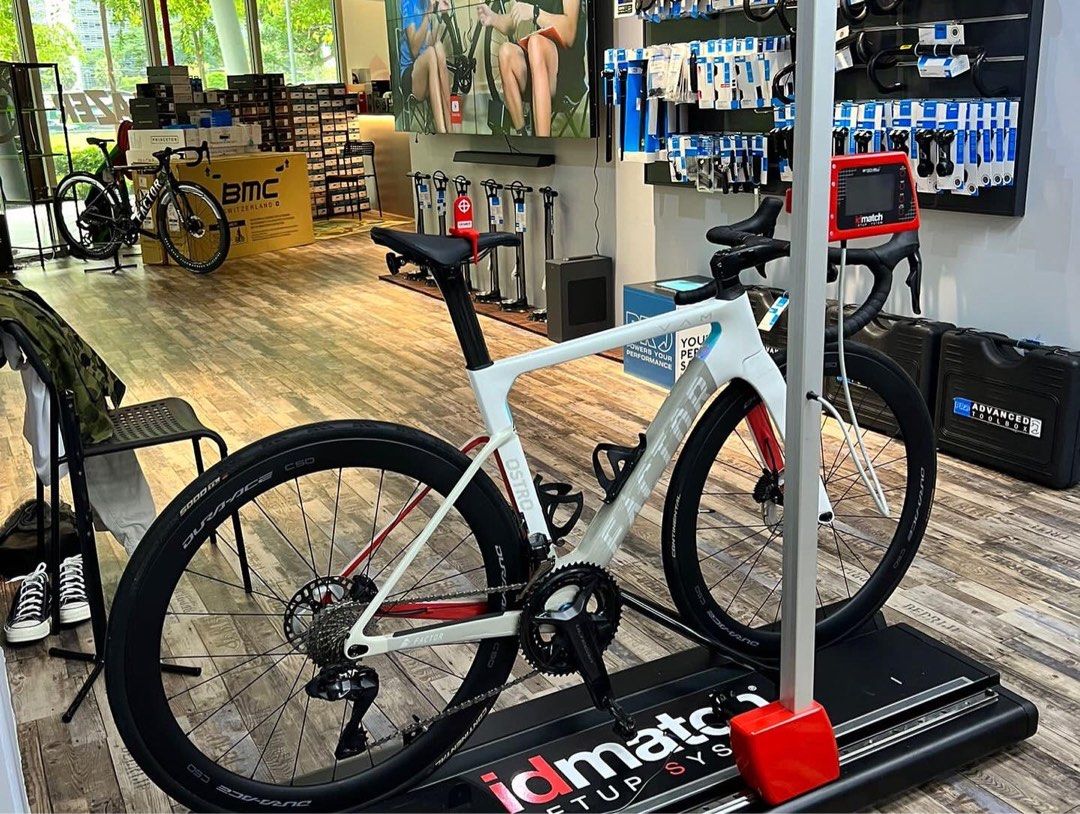 Factor Ostro Vam Soho (Size 52), Sports Equipment, Bicycles