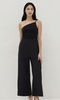 (Category: ) located in . Submitted by prel0veeedclothes (Listing ID 1221196249, Image 1). Description: .
