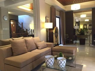 FOR LEASE 4 Storey Townhouse in New Manila, Quezon City