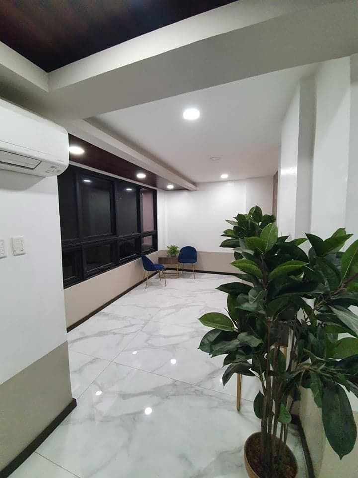 FOR SALE Townhouse with Elevator in Horseshoe Luxe Residences, Quezon