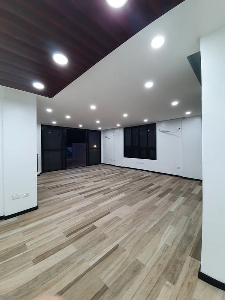 FOR SALE Townhouse with Elevator in Horseshoe Luxe Residences, Quezon