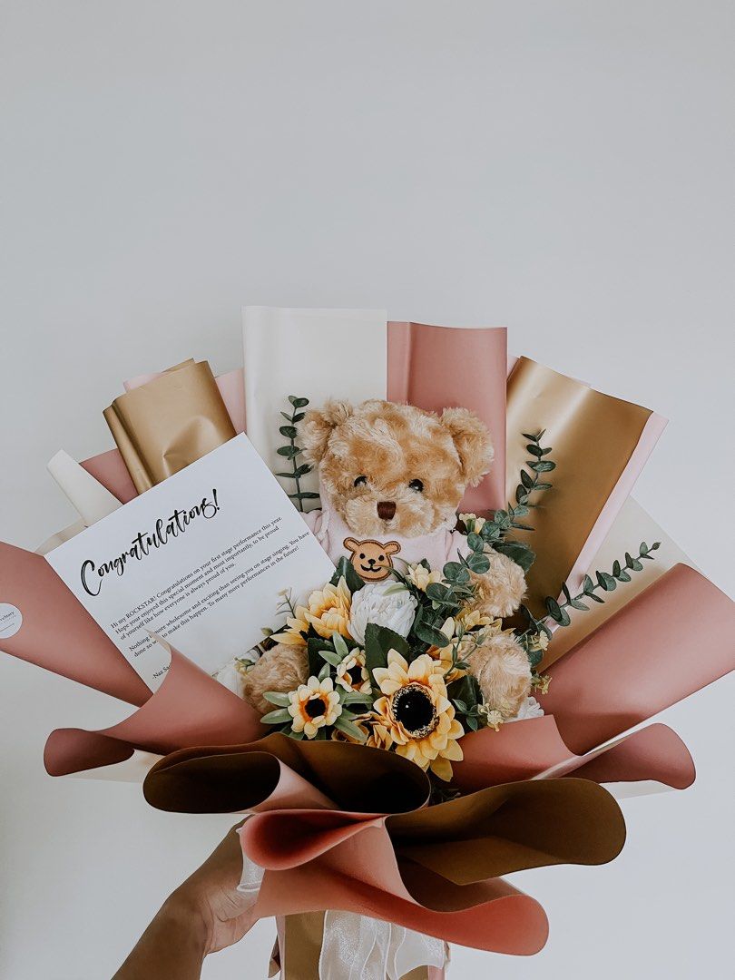 Graduation Bear Flower Bouquet, Hobbies & Toys, Stationery & Craft, Flowers & Bouquets on Carousell