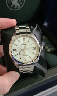 (Category: ) located in . Submitted by bitos (Listing ID 1221110407, Image 1). Description: .