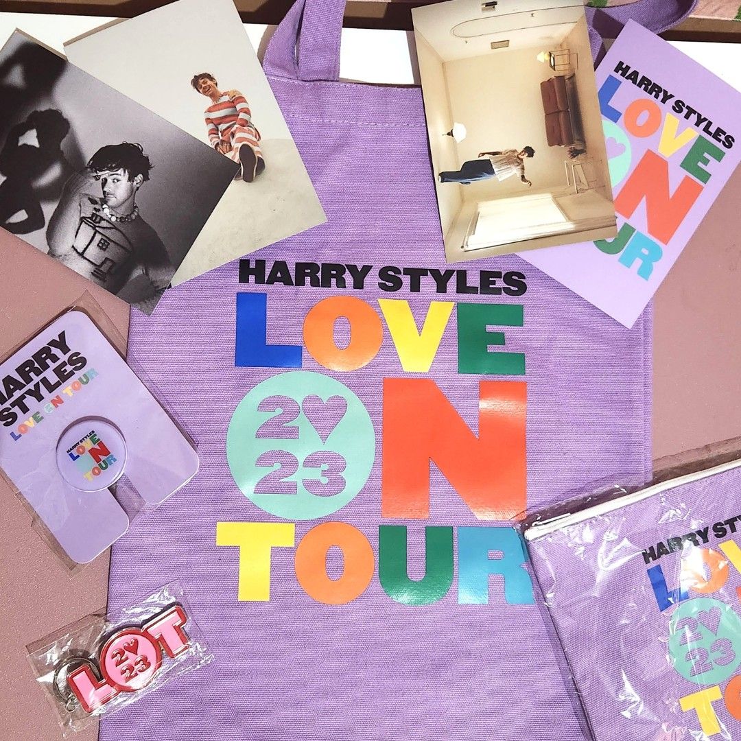 Harry Styles Love on Tour 2023 Phone Popsocket (VIP Merch / Merchandise),  Hobbies & Toys, Memorabilia & Collectibles, Fan Merchandise on Carousell