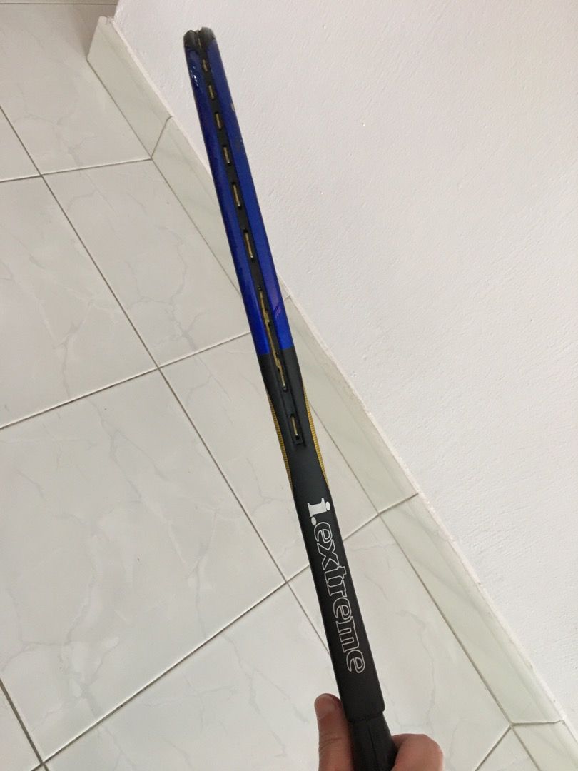 head-i-extreme-tennis-racket-midplus-anti-torsion-4-3-8-grip-size