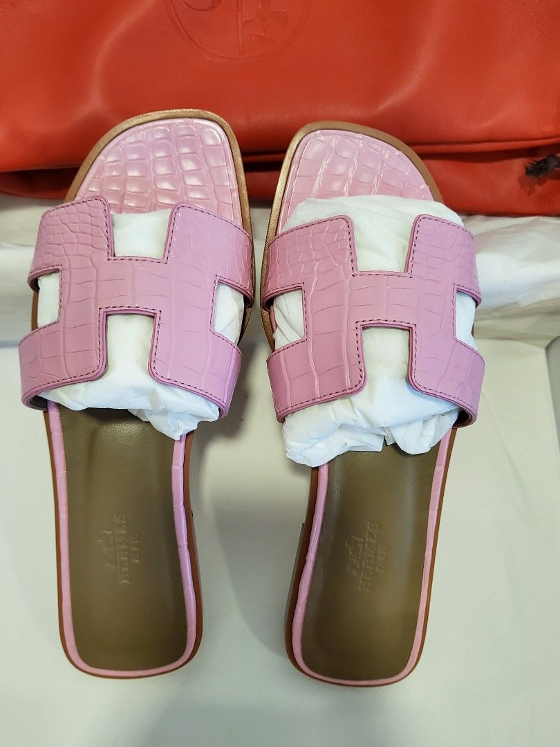 Hermes Oran Sandals, Women's Fashion, Footwear, Flats on Carousell