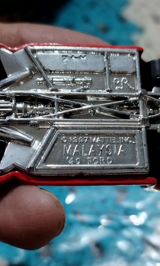 Hot wheels 1997 (Category: Vehicle & Diecast Models) located in Quezon City. Submitted by rosapage (Listing ID 1221180115, Image 3). Description: good condition.