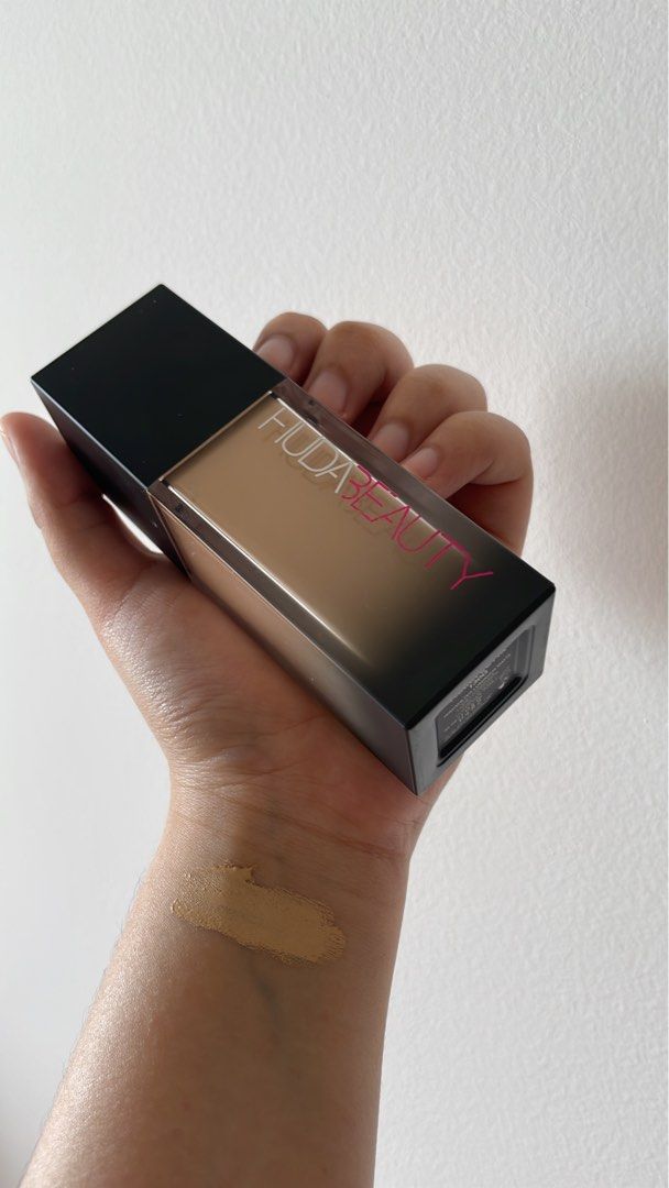 Huda Beauty Code PANNA COTTA Original, Beauty & Personal Care