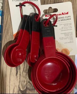 KitchenAid Measuring Cups and Spoons