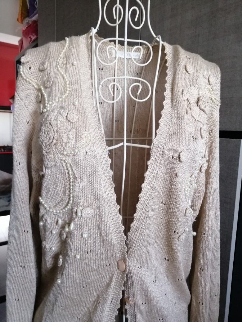 White cardigan hot sale with pearls