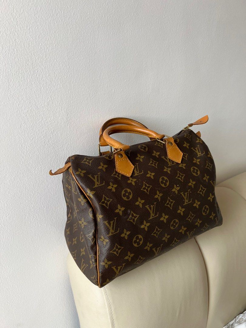 Authentic LOUIS VUITTON Speedy B 30 Monogram Handbag/ Shoulder Bag, Luxury,  Bags & Wallets on Carousell
