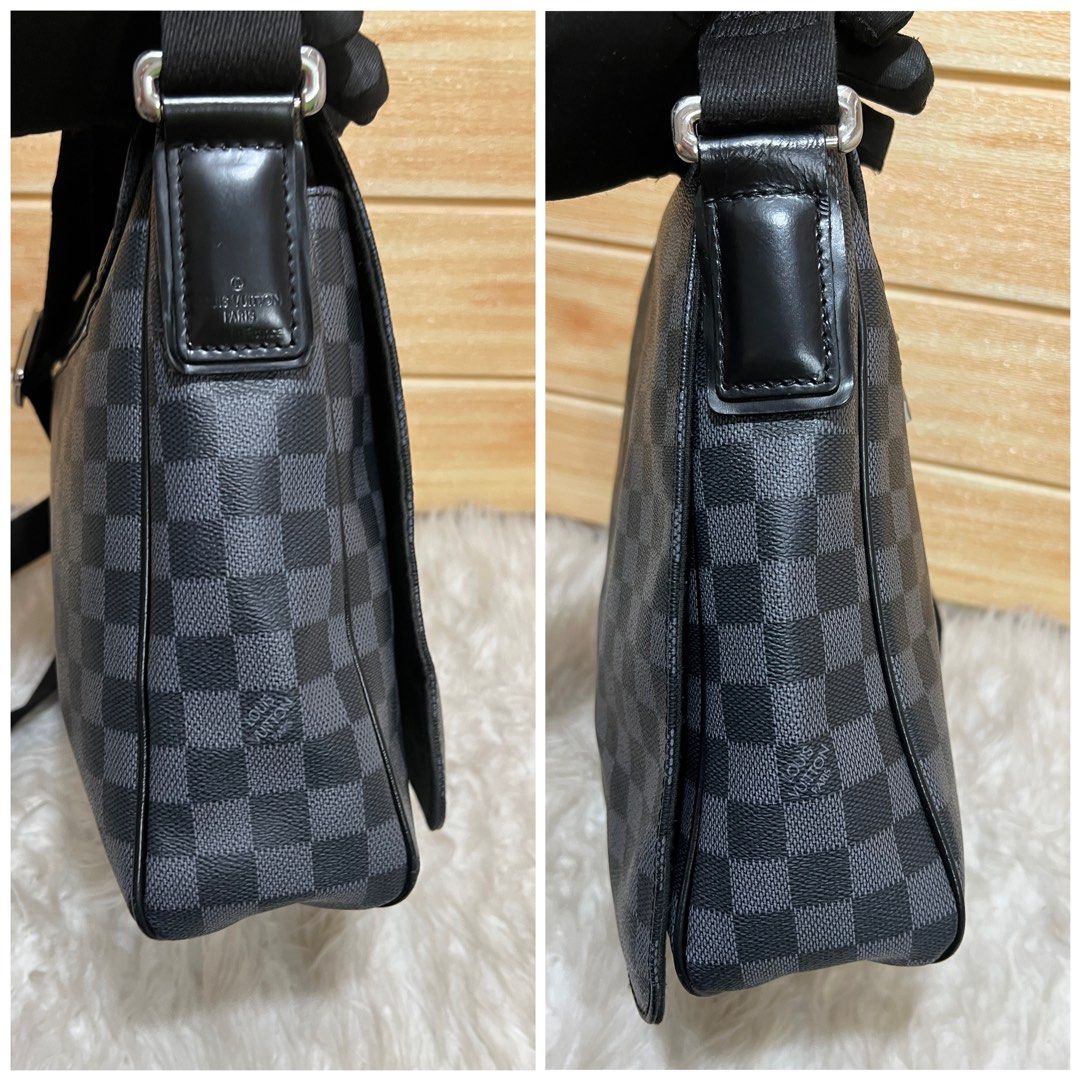 Louis Vuitton Mens Messenger Bag, Luxury, Bags & Wallets on Carousell