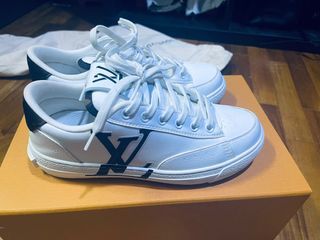 Louis Vuitton Resort Sneaker, 男裝, 鞋, 波鞋- Carousell