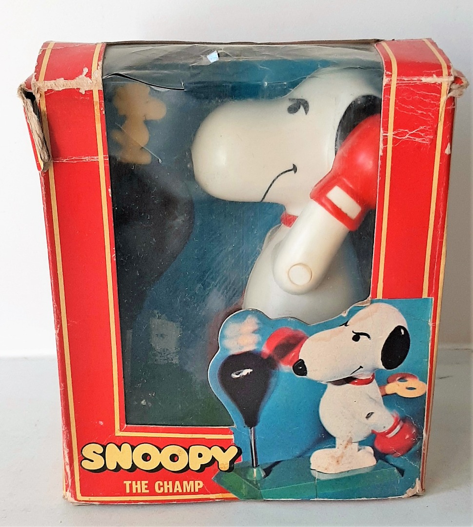 Made in hong Kong 香港製造玩具史露比打拳上鍊公仔Snoopy