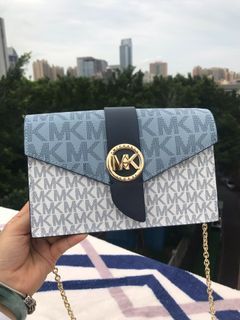 Michael kors handbag black colour (MK), Women's Fashion, Bags & Wallets,  Clutches on Carousell