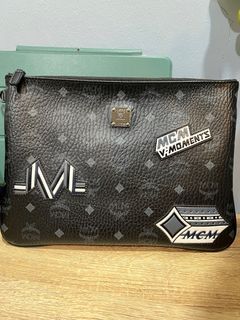 MCM (Mcm V: Moments) Pouch Exclusive Edition