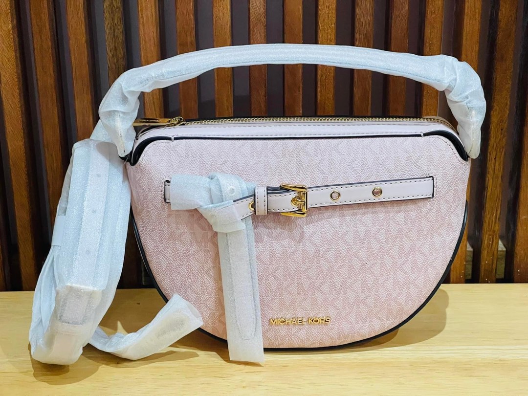 Michael kors medium sales half moon crossbody