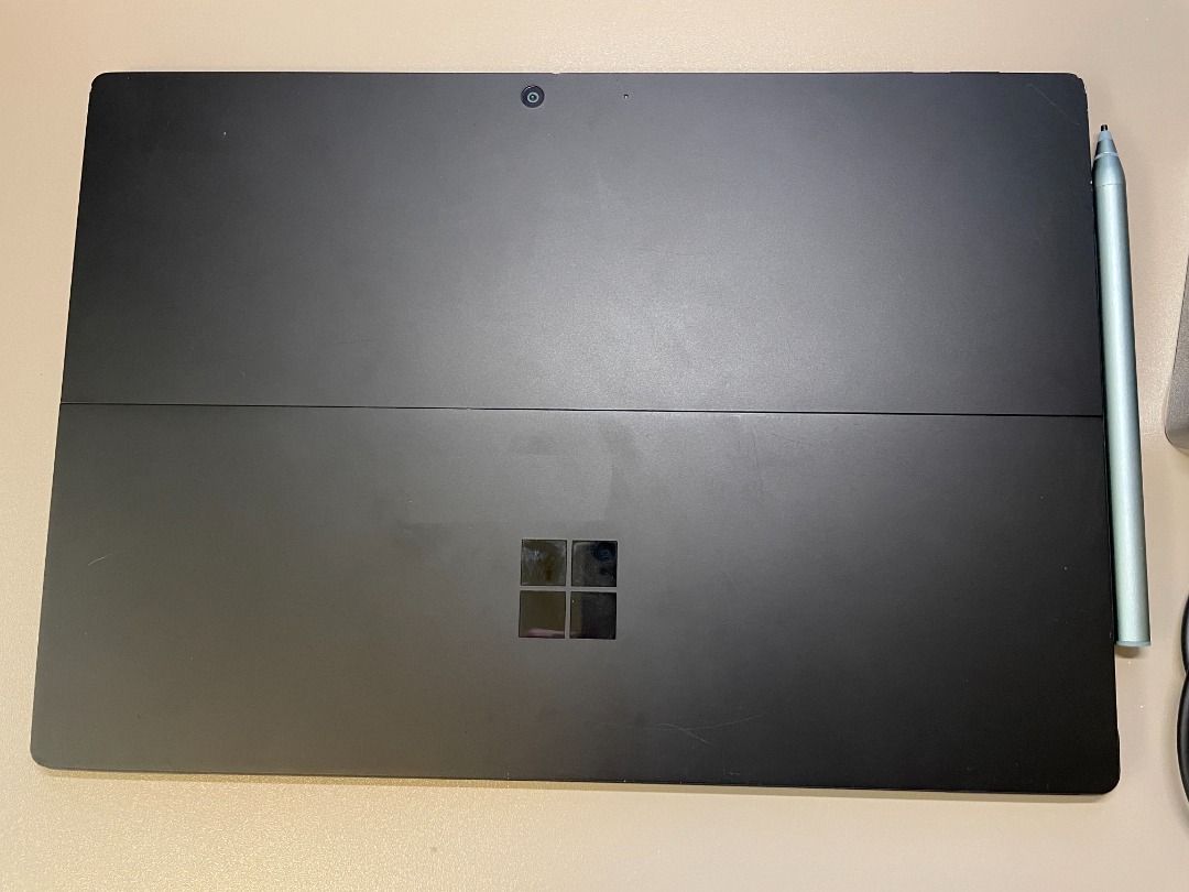 Surface Pro7＋ i5-1135G7 8GB/256GB 充電率９０％ 直販卸値 radimmune.com