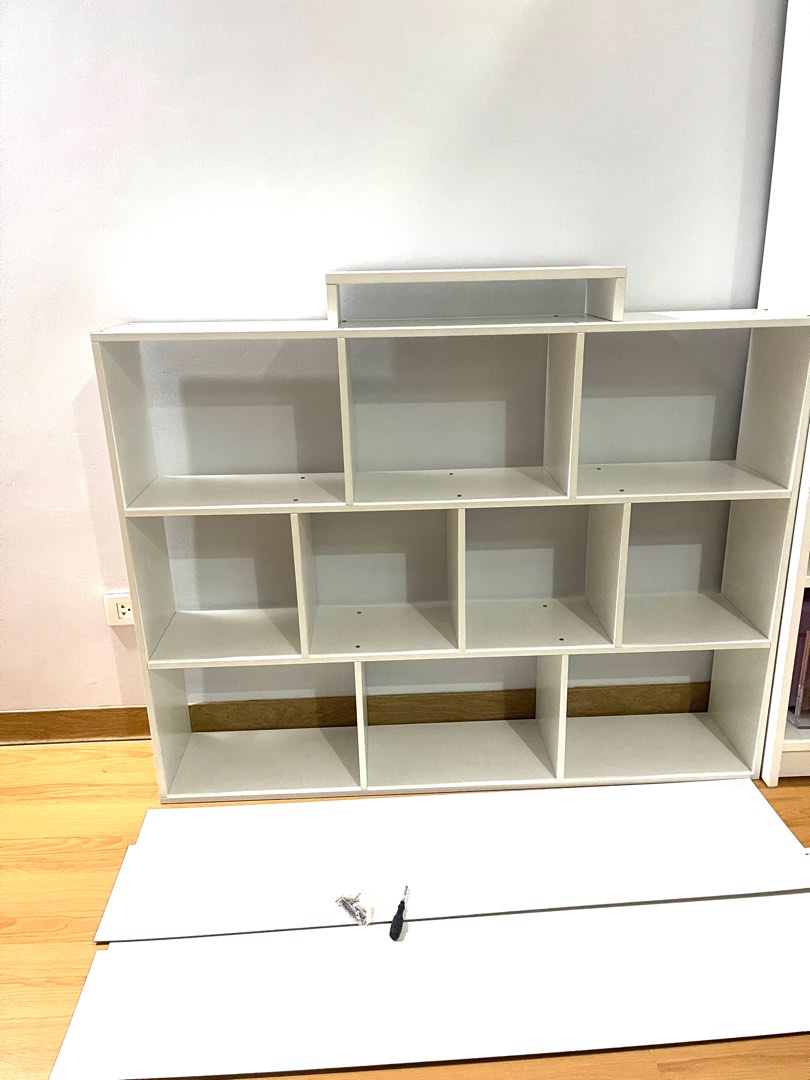 Modern Multipurpose Shelf Bookcase Books / Cubbyhole with FREE white