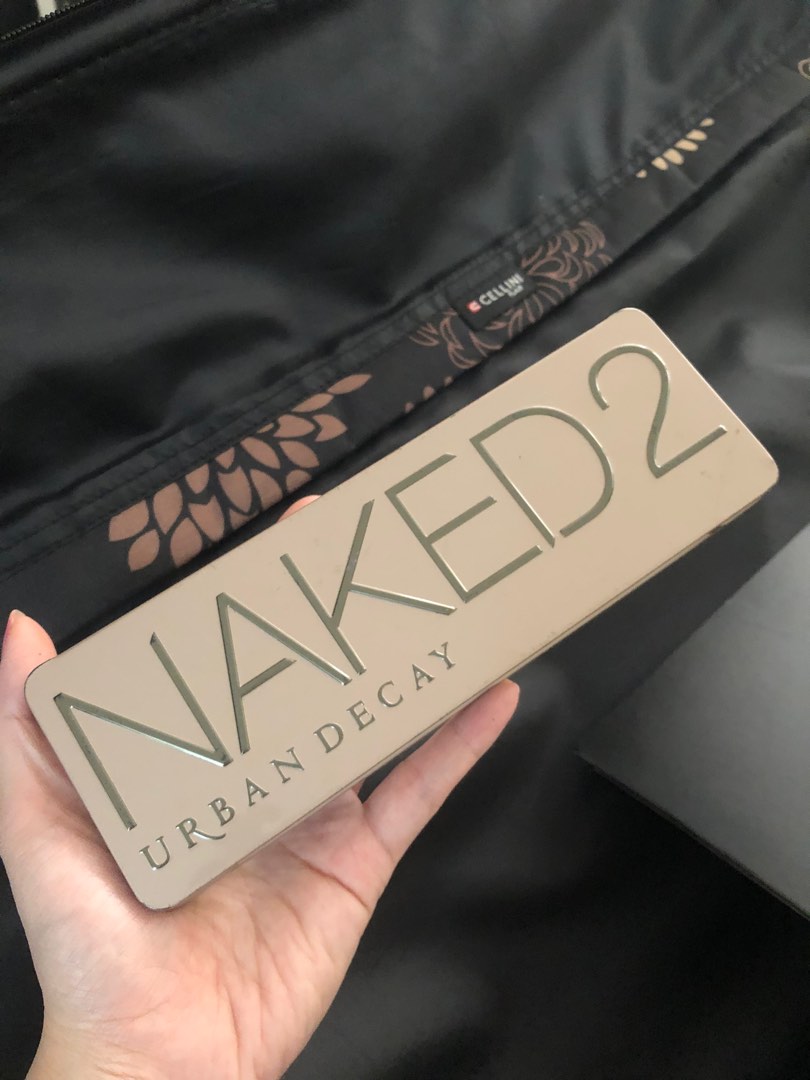 Naked 2 Urban Decay, Kesehatan & Kecantikan, Rias Wajah di Carousell