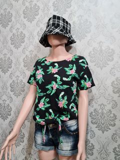 NETT!! Atasan kaos wanita
