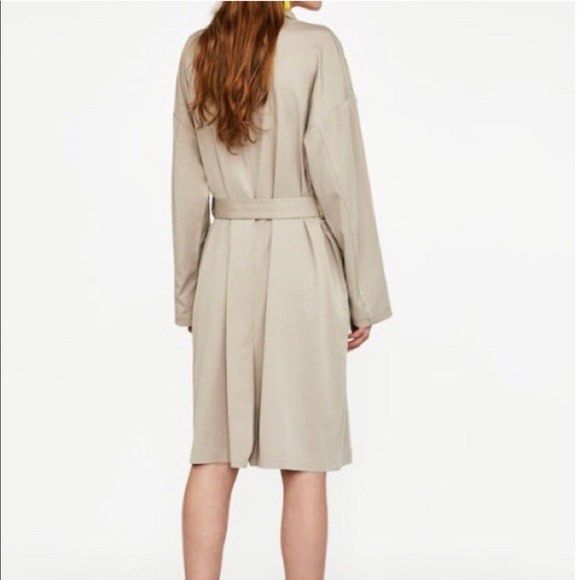 Zara flowy outlet trench coat