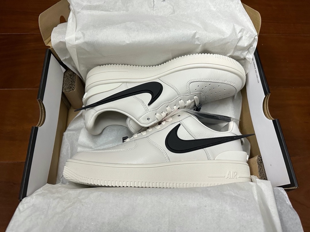 全新品Nike Air Force 1 Low 聯名AMBUSH, 他的時尚, 鞋, 運動鞋在旋轉拍賣