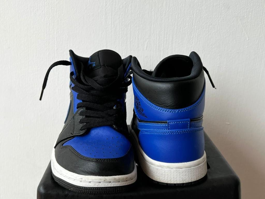 Blue and black nike air jordans online