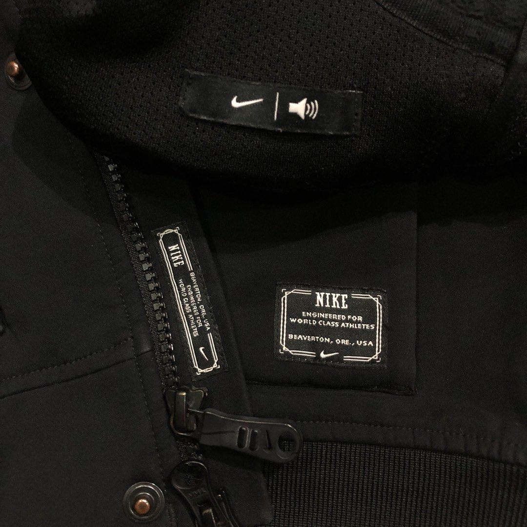 softshell nike jacket