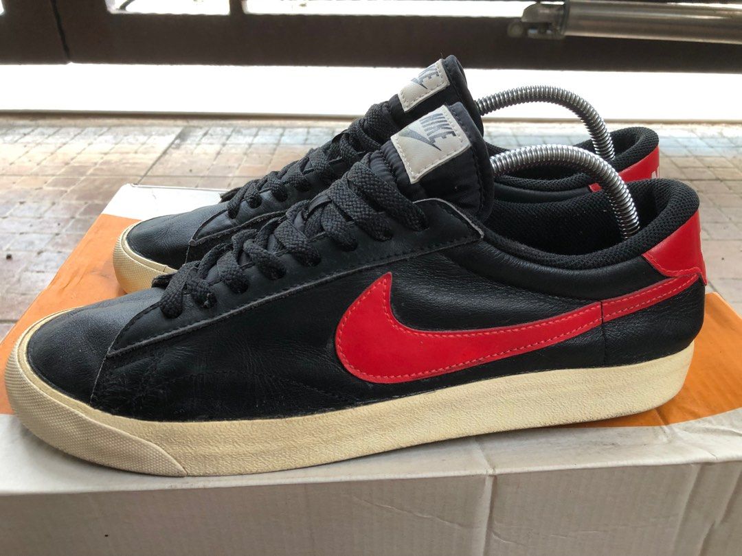 Nike tennis store classic red