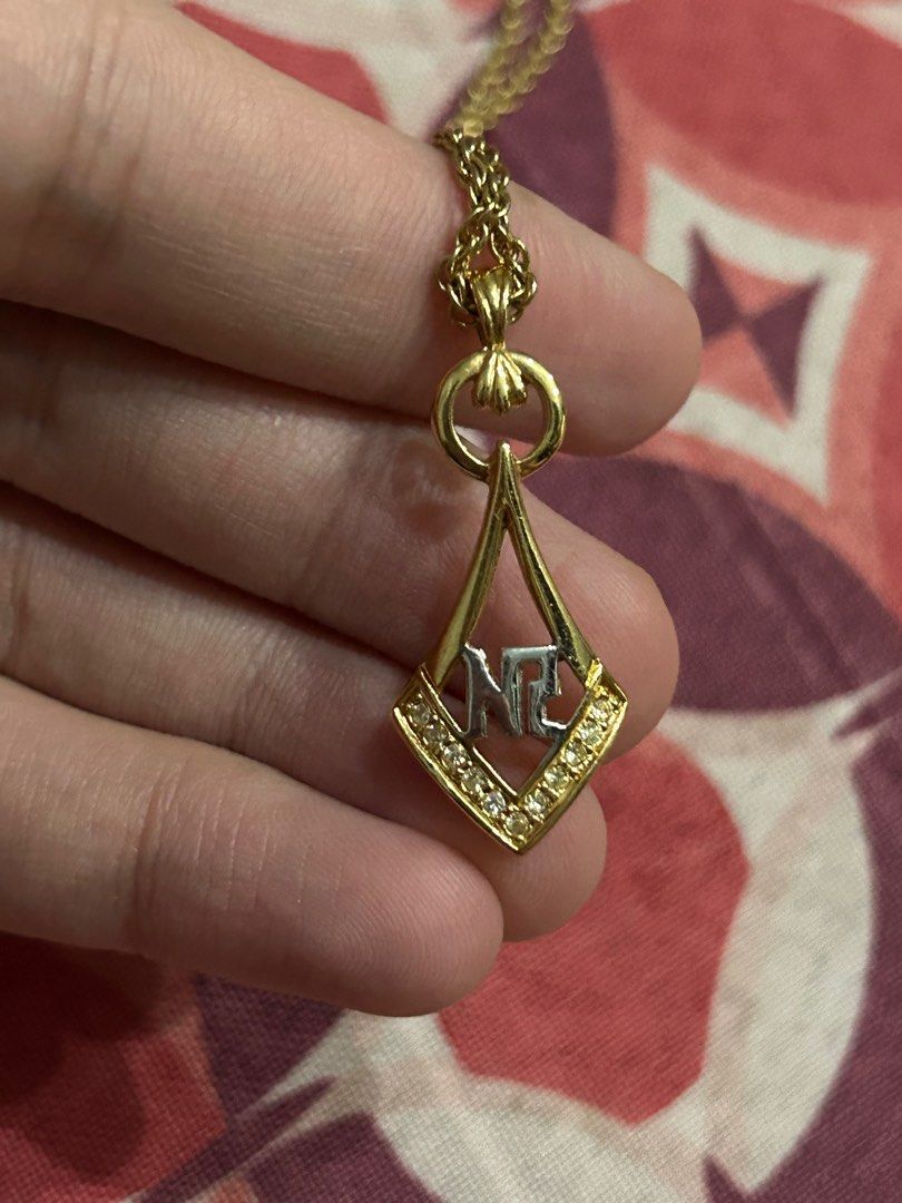 Nina Ricci Necklace (Category: Necklaces) located in Los Banos. Submitted by chezka024 (Listing ID 1221263478, Image 2). Description: 💯 Authentic Japan Nina Ricci Gold plated necklace In super excellent condition 😍 Payment First J&t Courier.