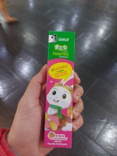 Pasta Gigi Darlie anak strawberry 40gr